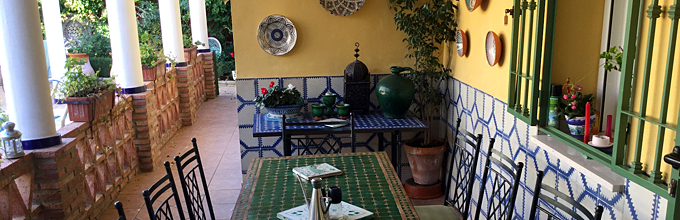 Andalucia Uno outdoor dining